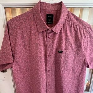 RVCA men’s short sleeve button down shirt Size L
